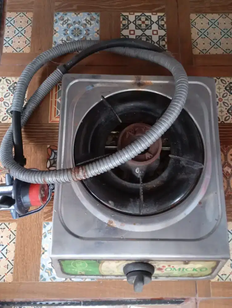 Kompor gas dan regulator