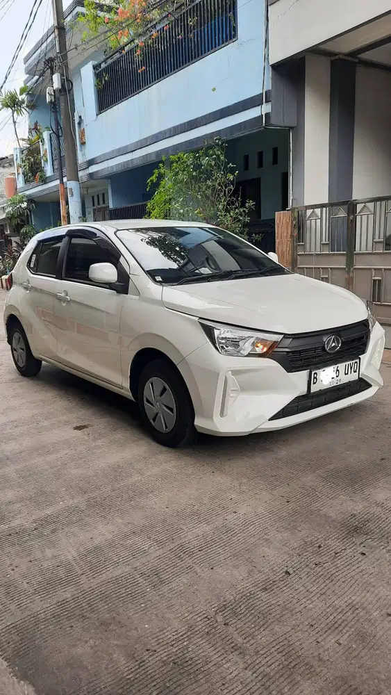 Daihatsu Ayla 2024 1.0 M