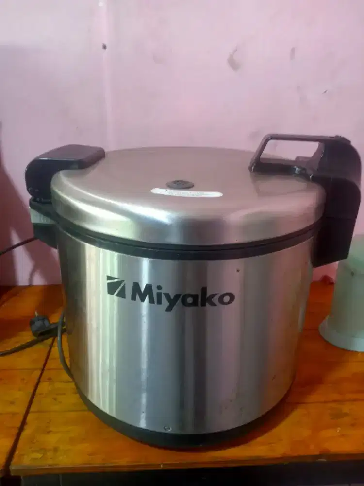 Rice cooker Miyako jumbo 6lt