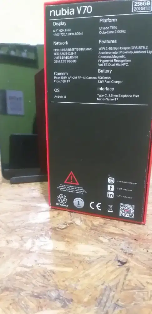 ZTE Nubia V70 8+12/256 gb mulus