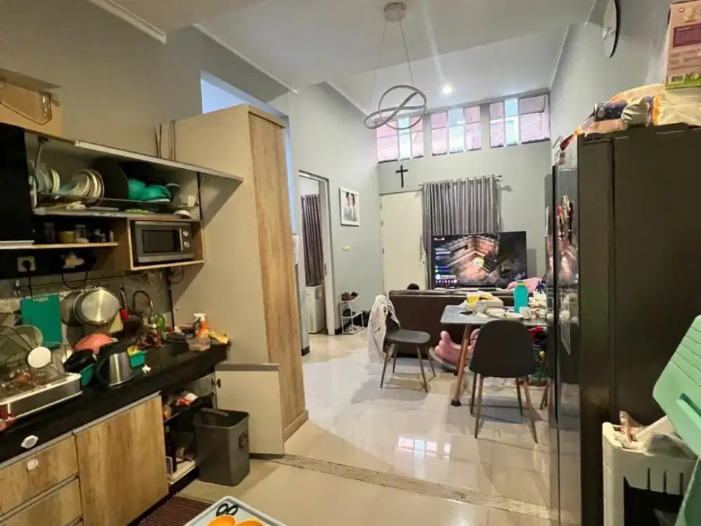 Dijual Rumah di Taman Kopo Indah Bandung Siap Huni