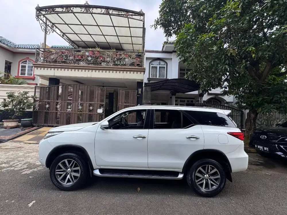 Fortuner 2.4 4x2 VRZ Solar-AT 2016