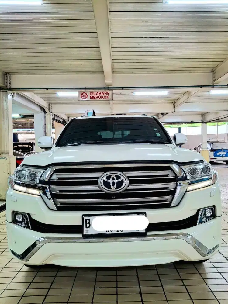 Toyota Land Cruiser 4.5 VX200 UK Version Facelift 945jt
