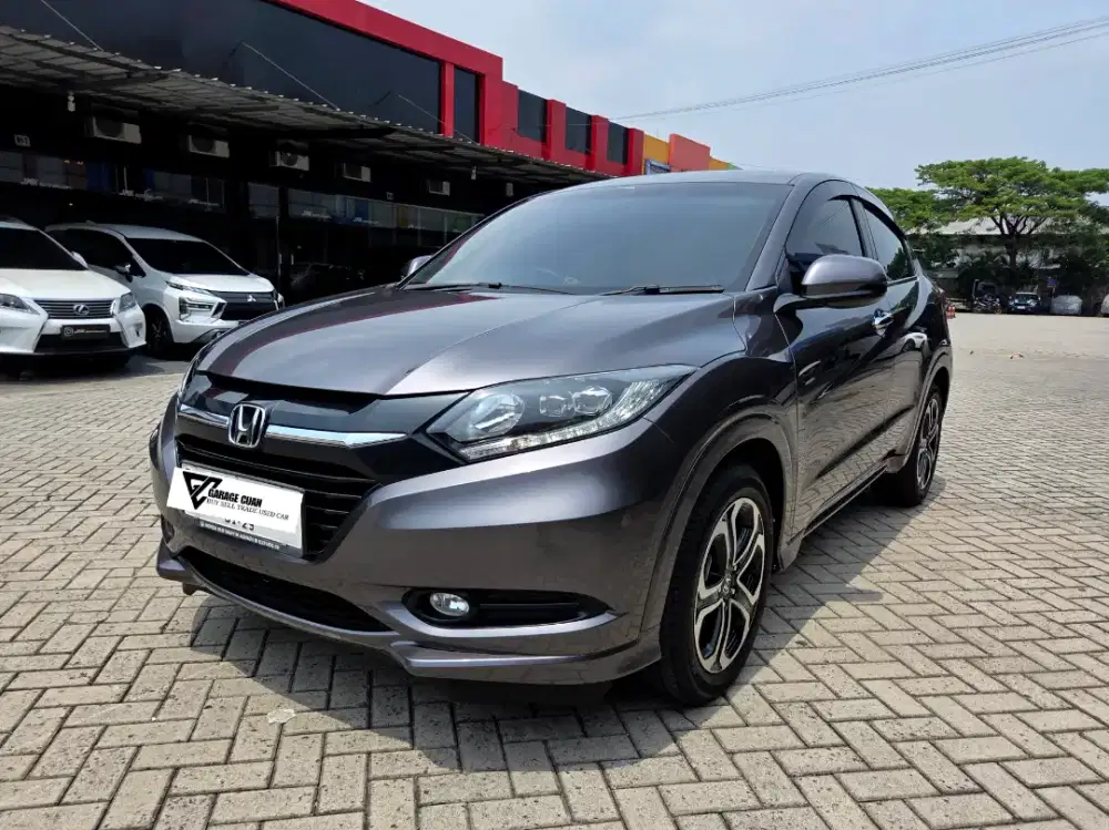 Honda HRV 1.8 CVT Prestige Abu metalik TV Floating 2018 km40rban ANTIK