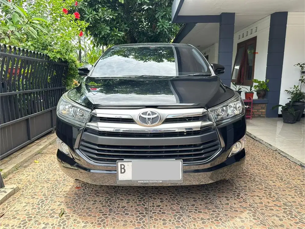 Toyota Innova Reborn G AT 2020