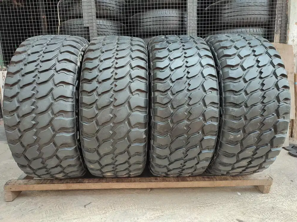 Ban bekas 33x12.50 R20 Achiles Desert Hawk XMT