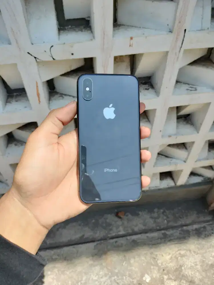iPhone Xs 64gb inter