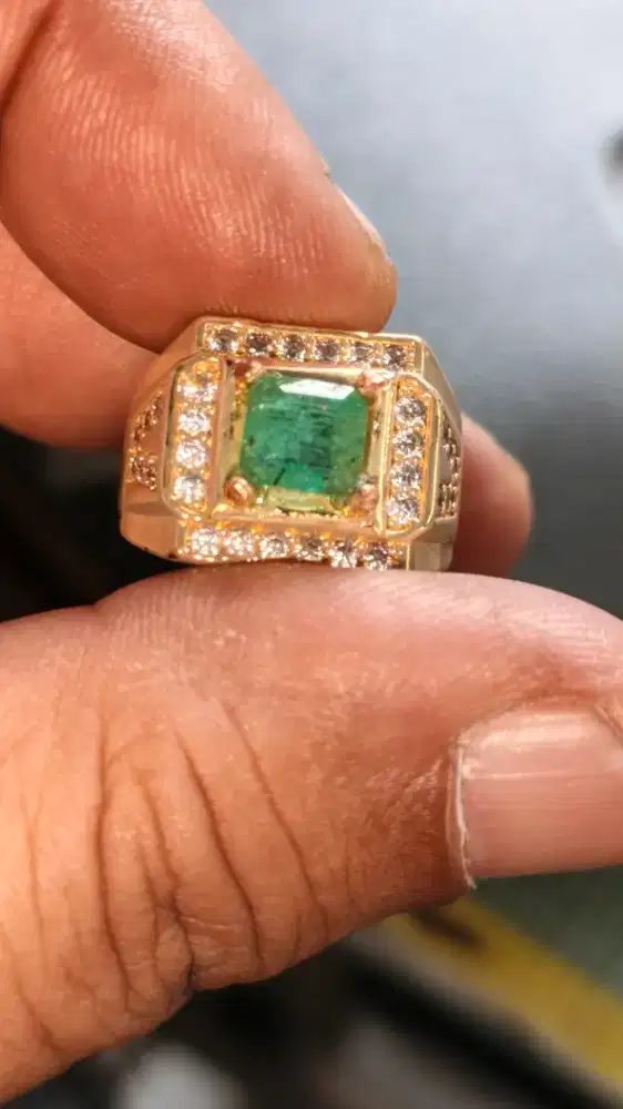Zamrud emerald beryl hijau cakep