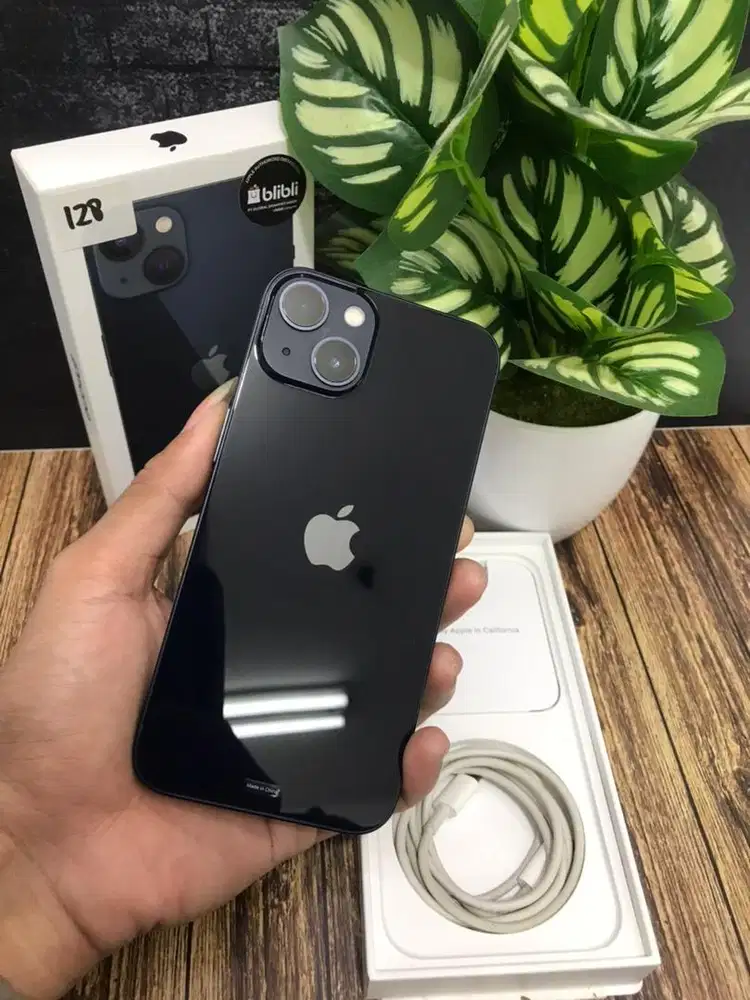 Iphone 13 128gb midnight second like new