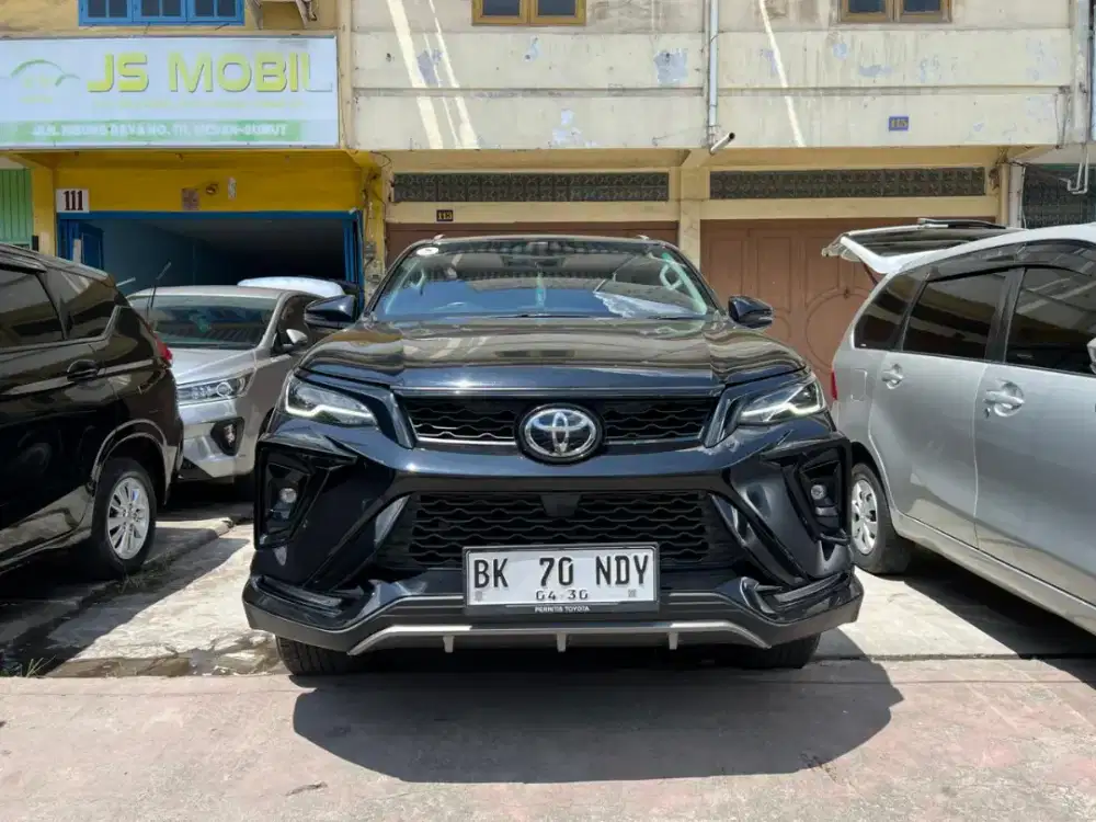 toyota fortuner 2.8 VRZ GR TSS 2025