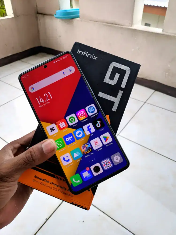 Infinik gt 10 pro 8+8/256gb NFC 5G sepek gaming
