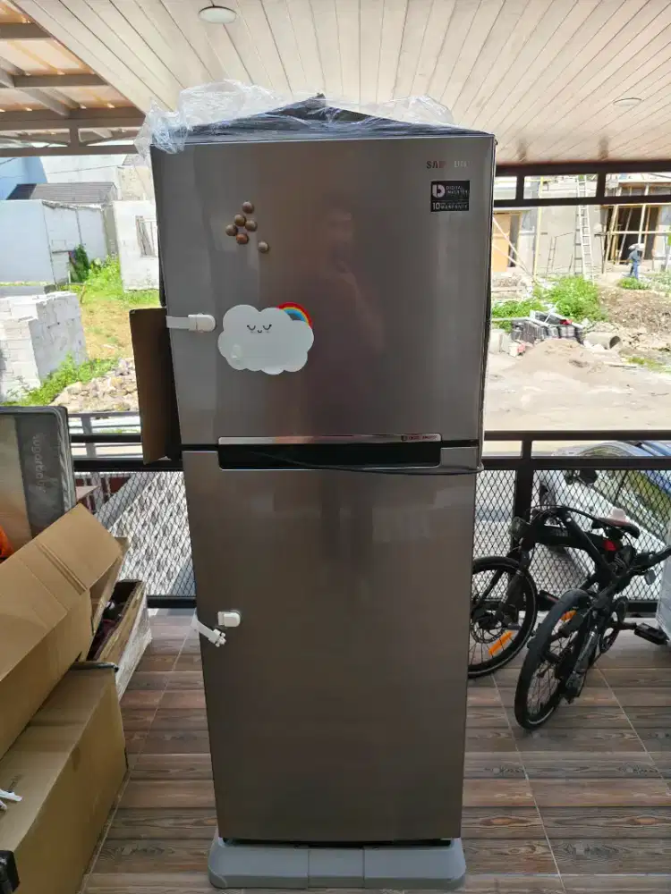 Kulkas Samsung Inverter 550L
