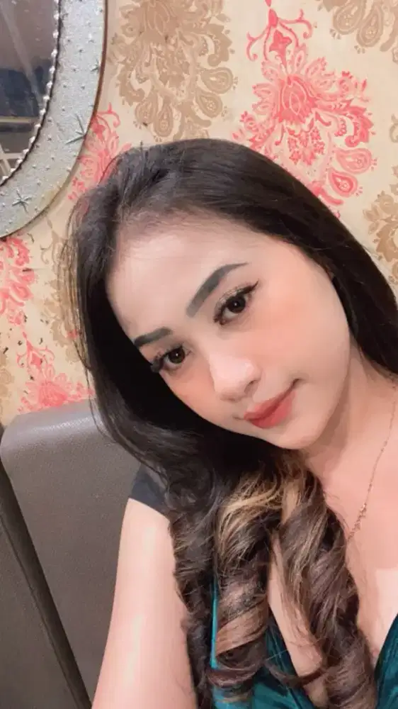 Apa aja dehh yang penting kerja