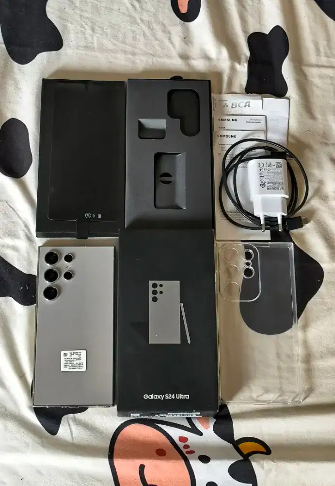 Samsung S24 Ultra 99% tidak terpakai fullset not plus Flip Fold 5 6 7