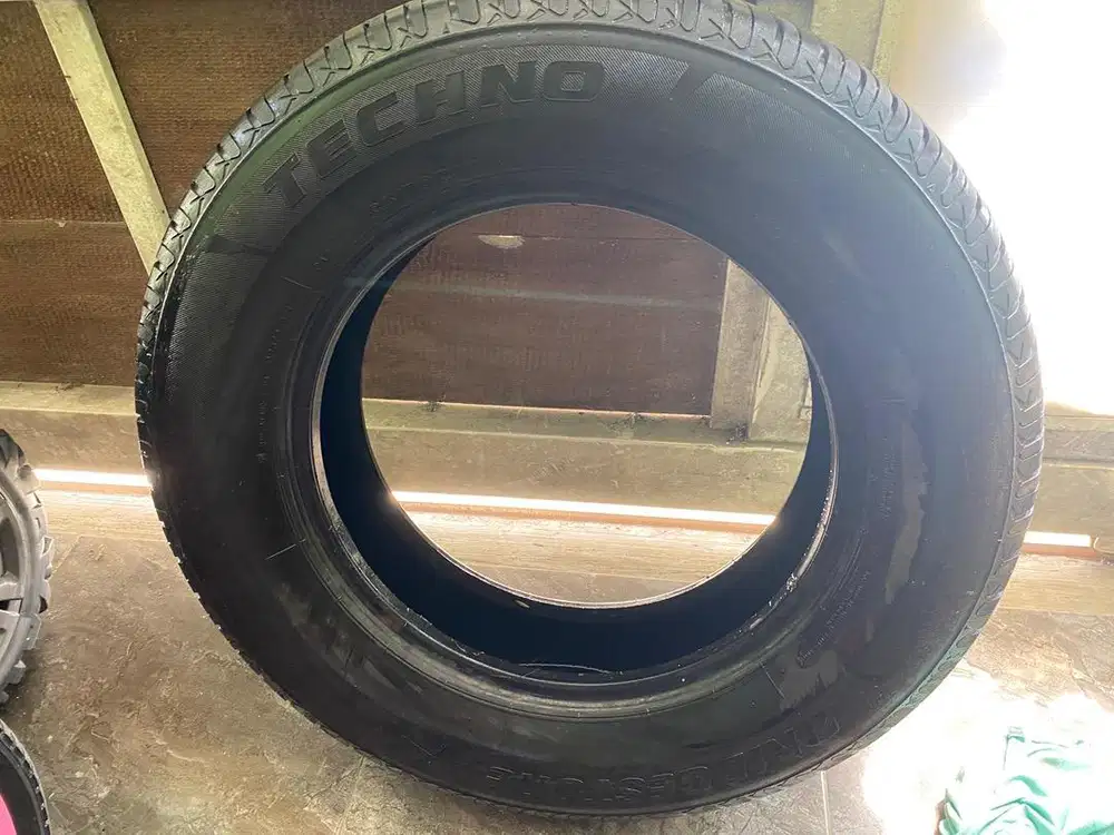 Ban tubles BS tecno 185 / 70 R 14