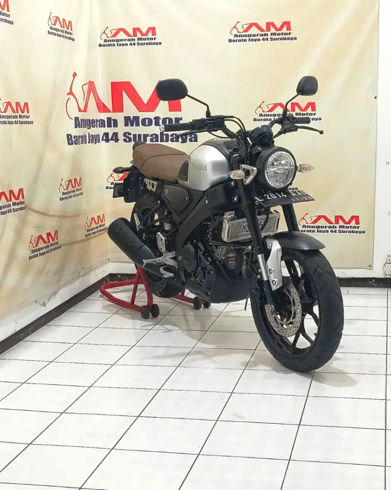 An barat # Yamaha XSR 155 Tahun 2021 warna Silver
