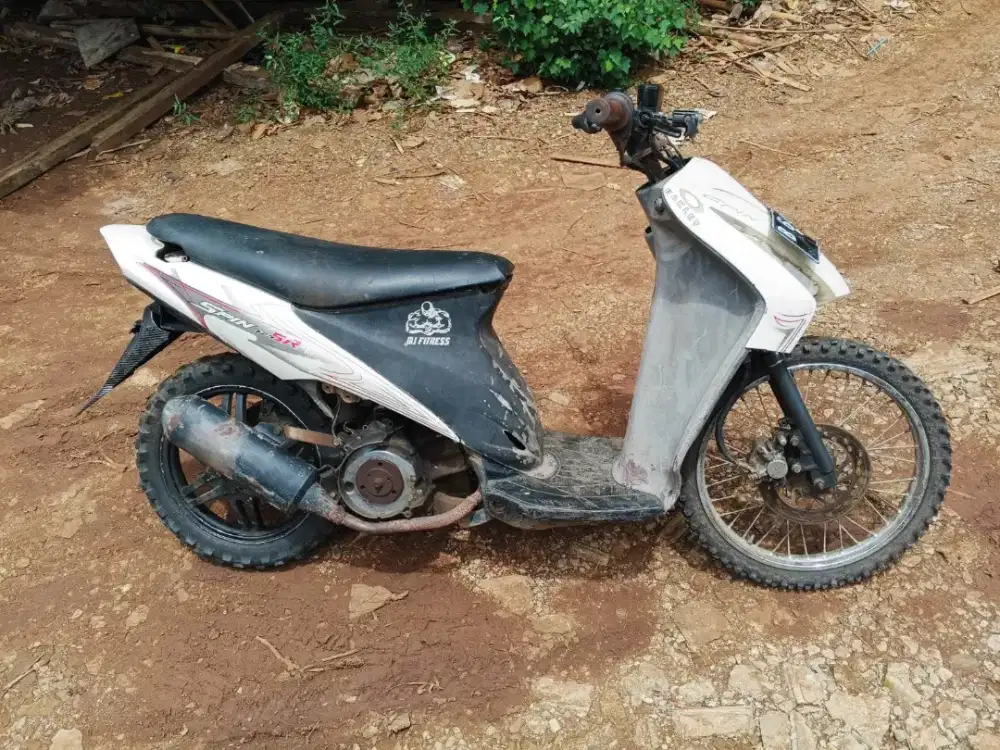 Suzuki spin 125 modif trail SS lengkap