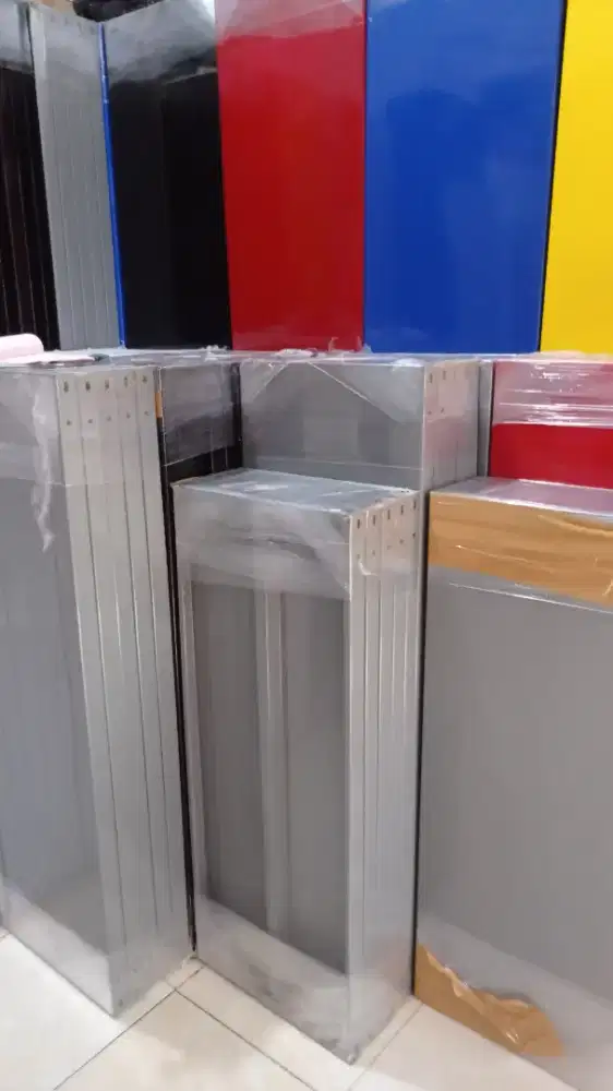 Rak besi rak gudang rak buku