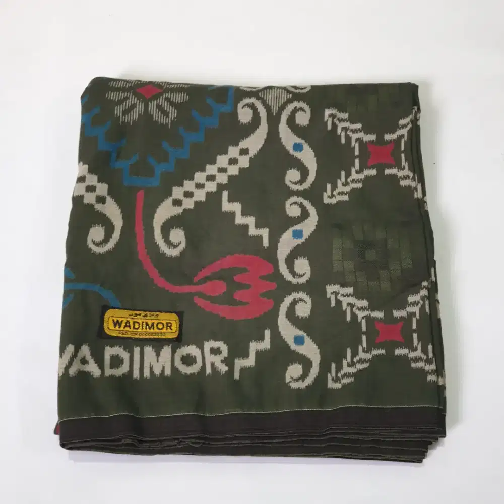Sarung Wadimor Bali Gold