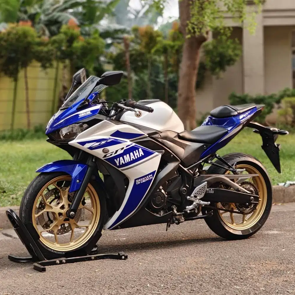 YAMAHA YZF R25 V1 BIRU 2015 KM 10K PAJAK PANJANG SIAP GAS