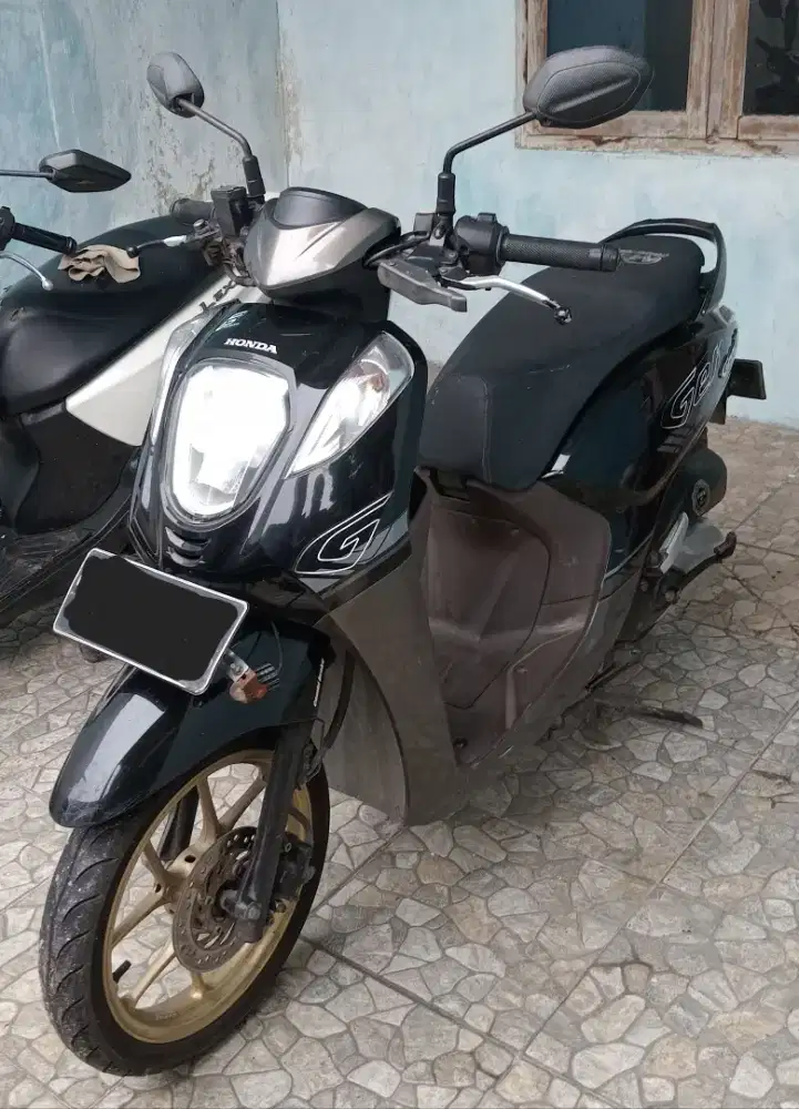 Genio thn 2021 hitam pajak mati