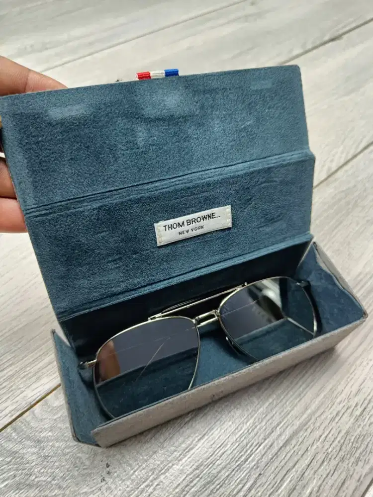 Kacamata Thom Browne