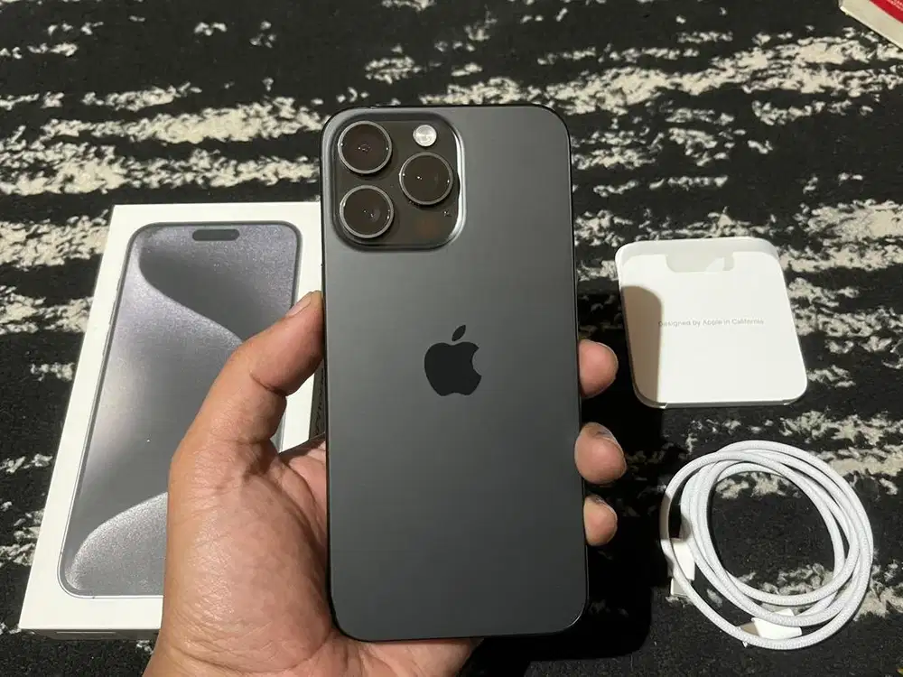 iPhone 15 Pro Max 256Gb Black Titanium Ex iBox Fullset Original Mulus