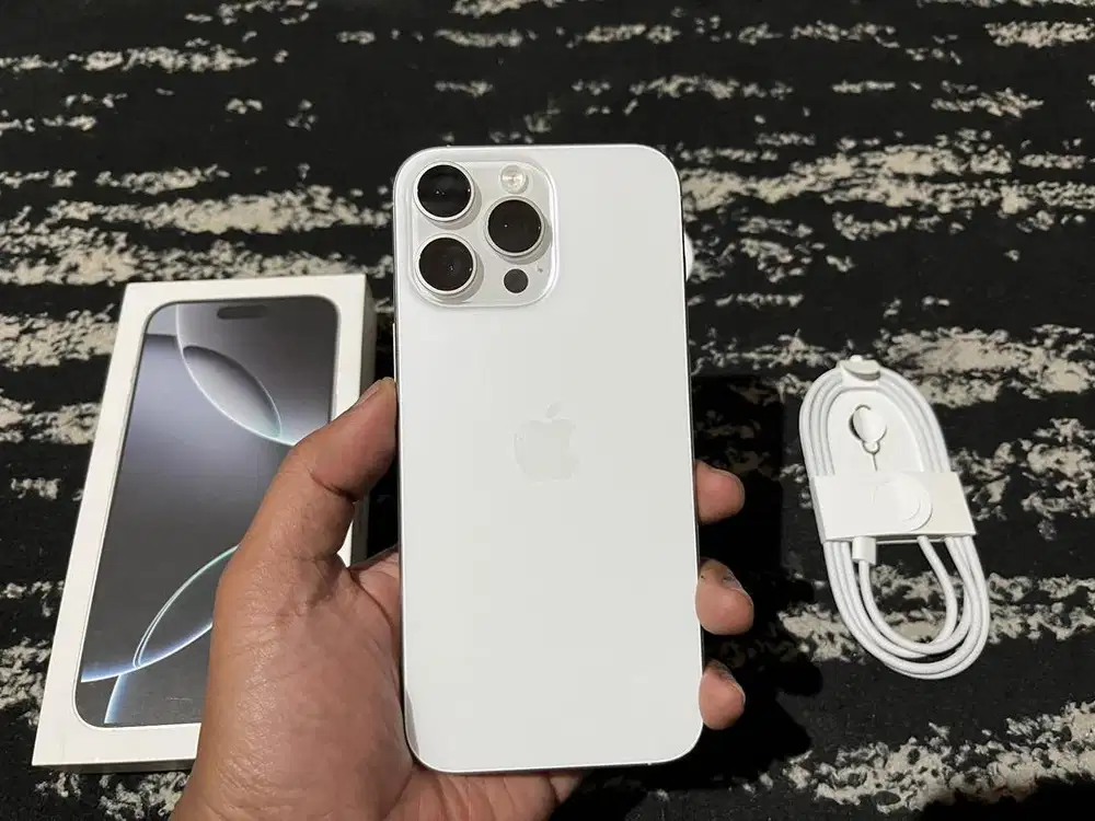 iPhone 16 Pro Max 256Gb White Titanium iBox Garansi Panjang Like New