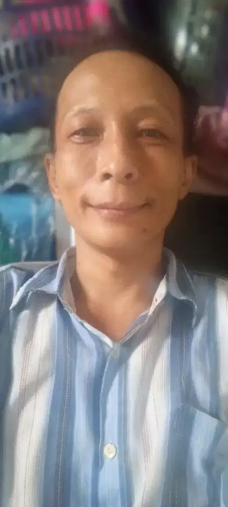 MENCARI PEKERJAAN APAPUN