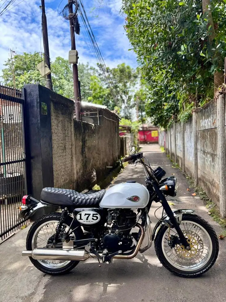 Kawasaki W175 british sytle