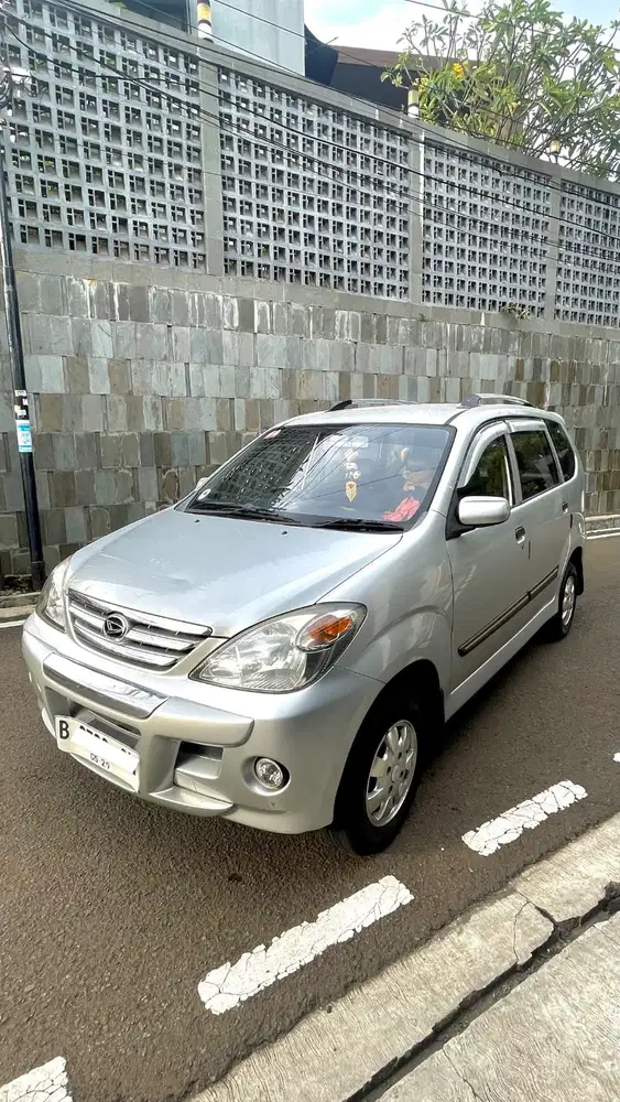 Daihatsu Xenia 2004 Bensin