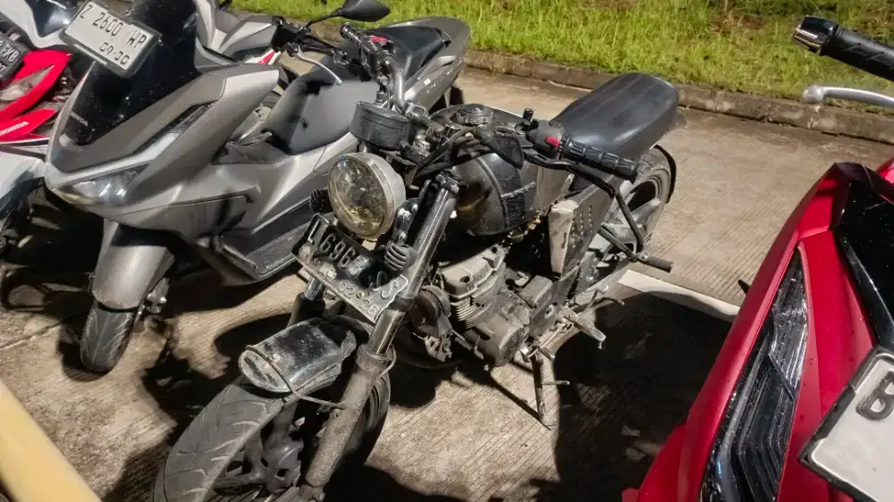 Motor custom japstyle basic byson 150 cc