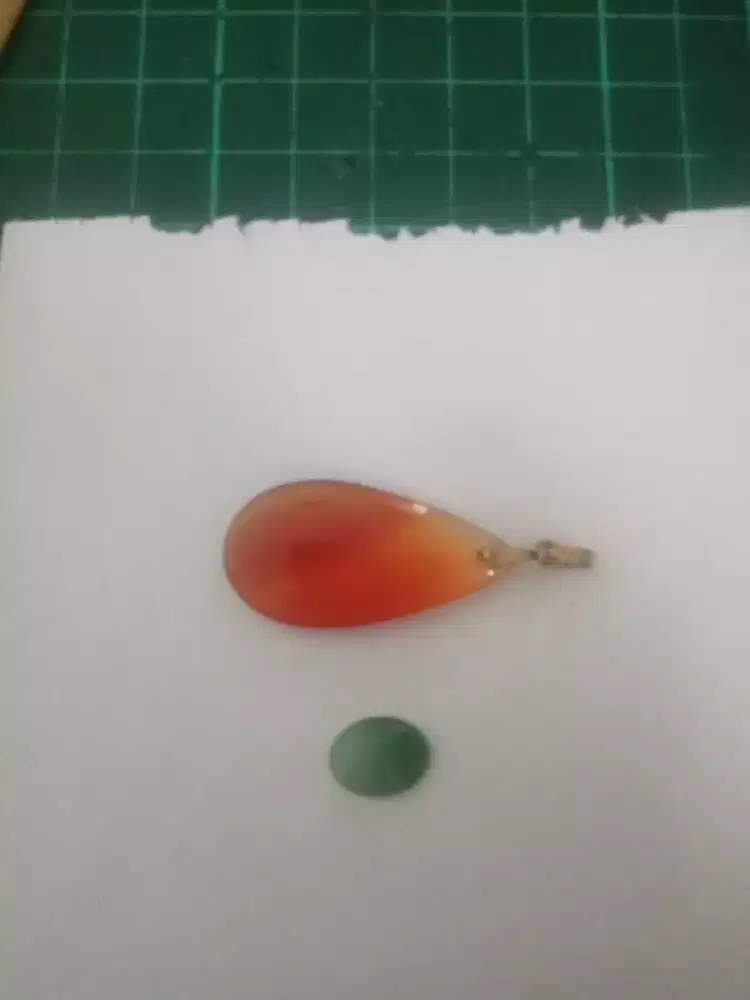 liotin dan batu giok