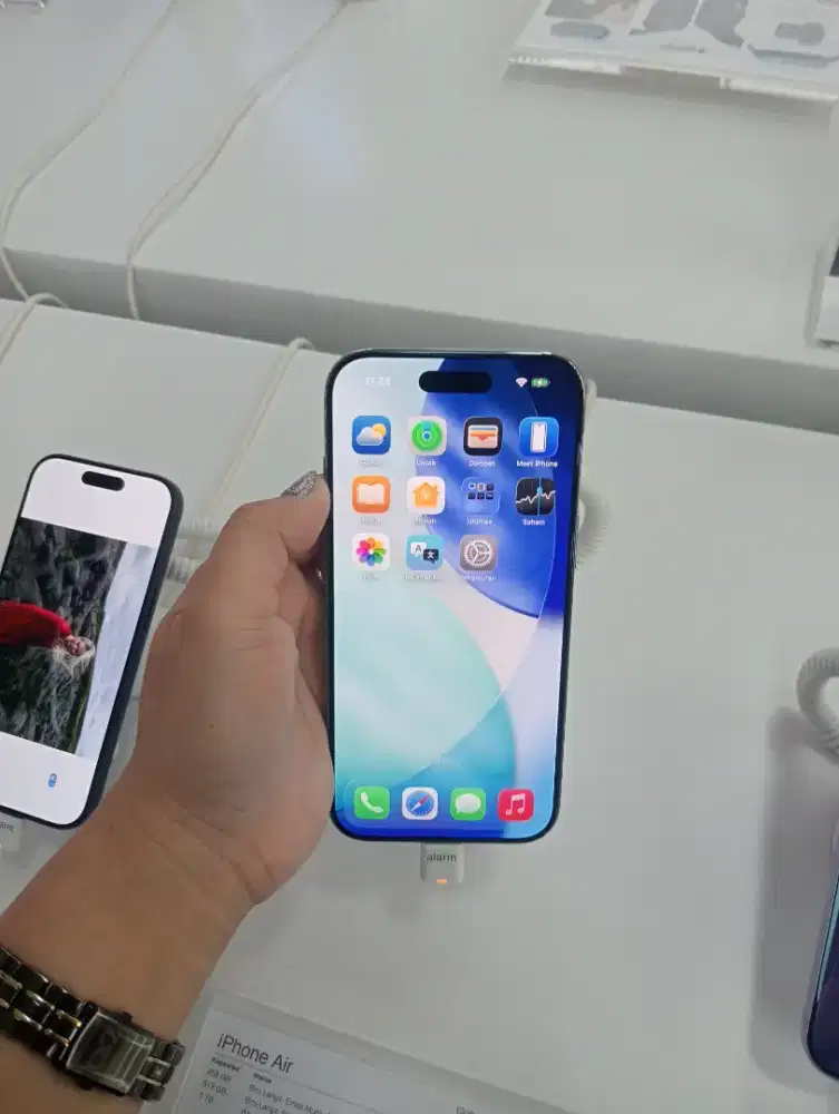 Beli iPhone pakai promo home credit cicilan murah cukup pakai KTP aja