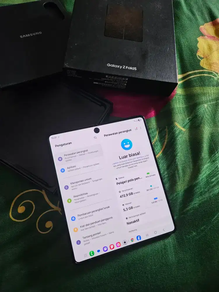 Jual Z Fold 5 5G sein resmi 512Gb minus tompel sikit di layar besar