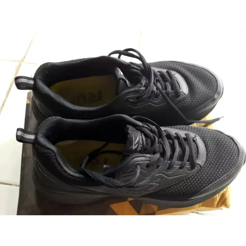 Jual sepatu Spotec Lyons Hitam