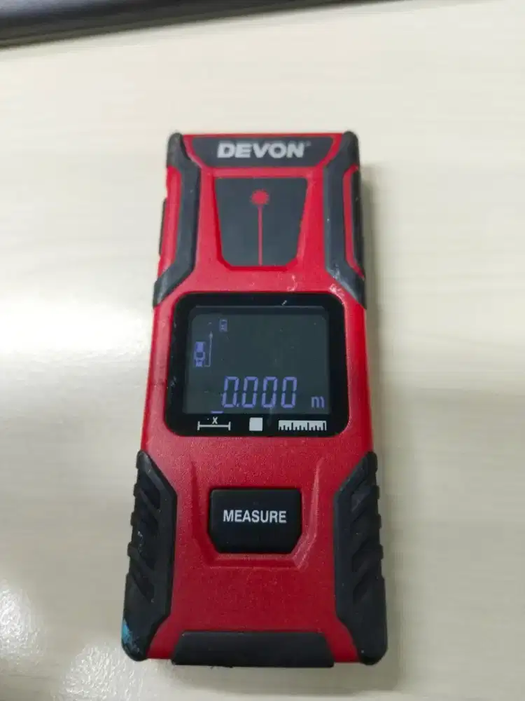 Devon pengukur jarak laser