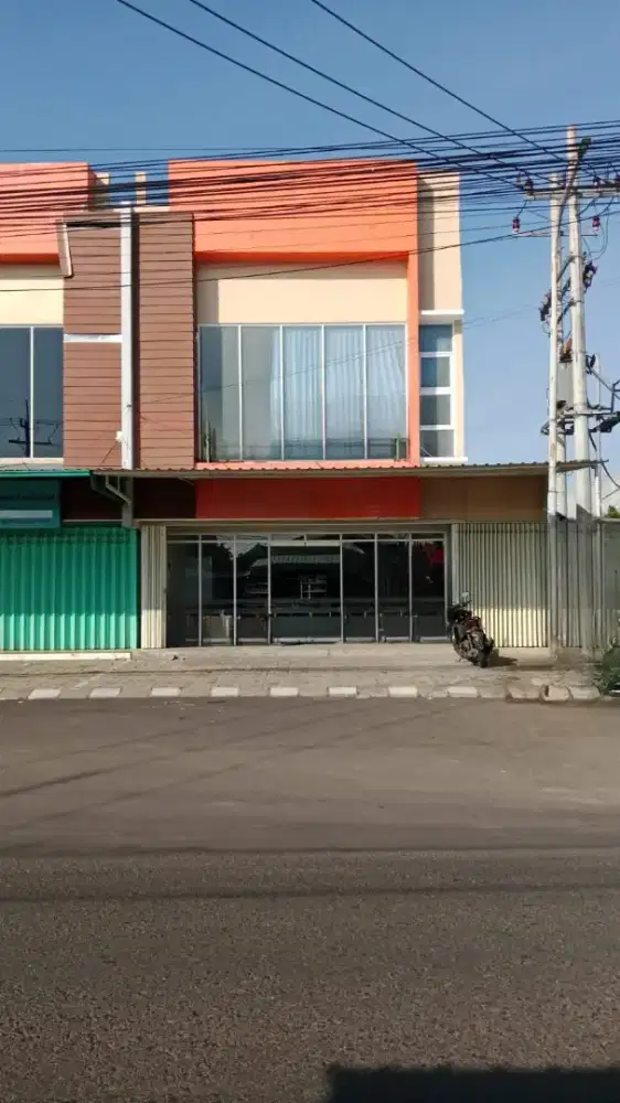 Di sewakan Ruko 2 lantai, Pinggir jalan raya