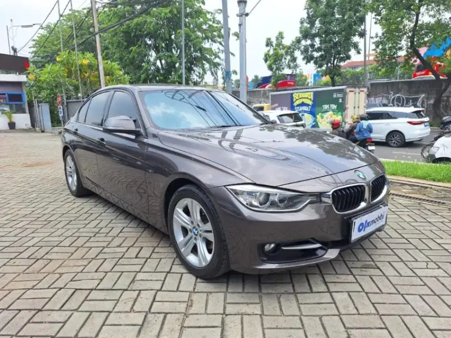LOW DP BMW 320i 2.0 N20 Bensin-AT 2015 UAF