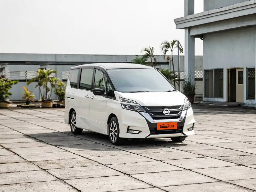 Nissan Serena Highway Star 2.0 2019 putih matic