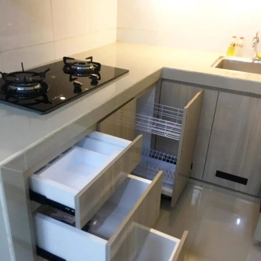 Custom Interior Kitchen Set, Backdrop TV, Lemari, Wardrobe, Kitchenset