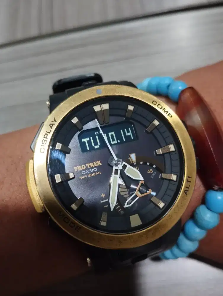Di jual jam tangan CASIO PROTREK PRW 7000 GOLD BEZEL EDITION