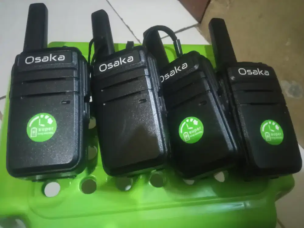 Hand Talky Osaka A1