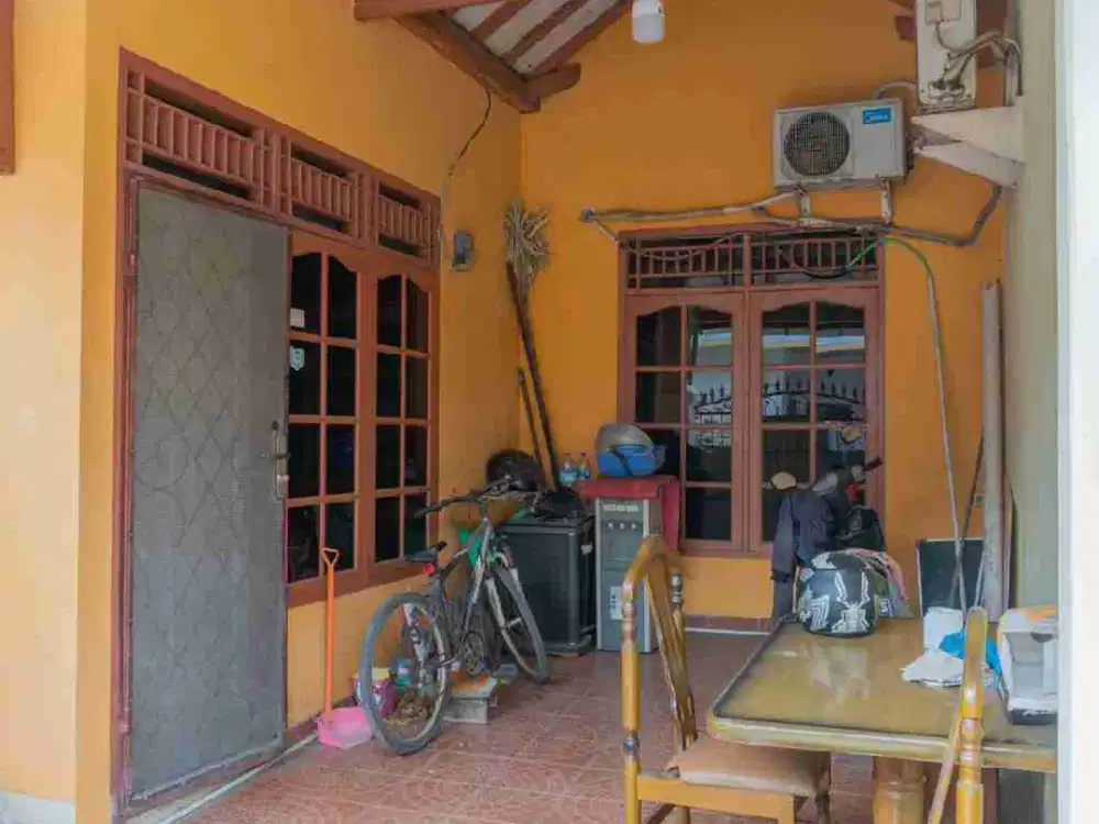 Disewakan rumah strategis dekat ke stasiun, Cipondoh, Tangerang