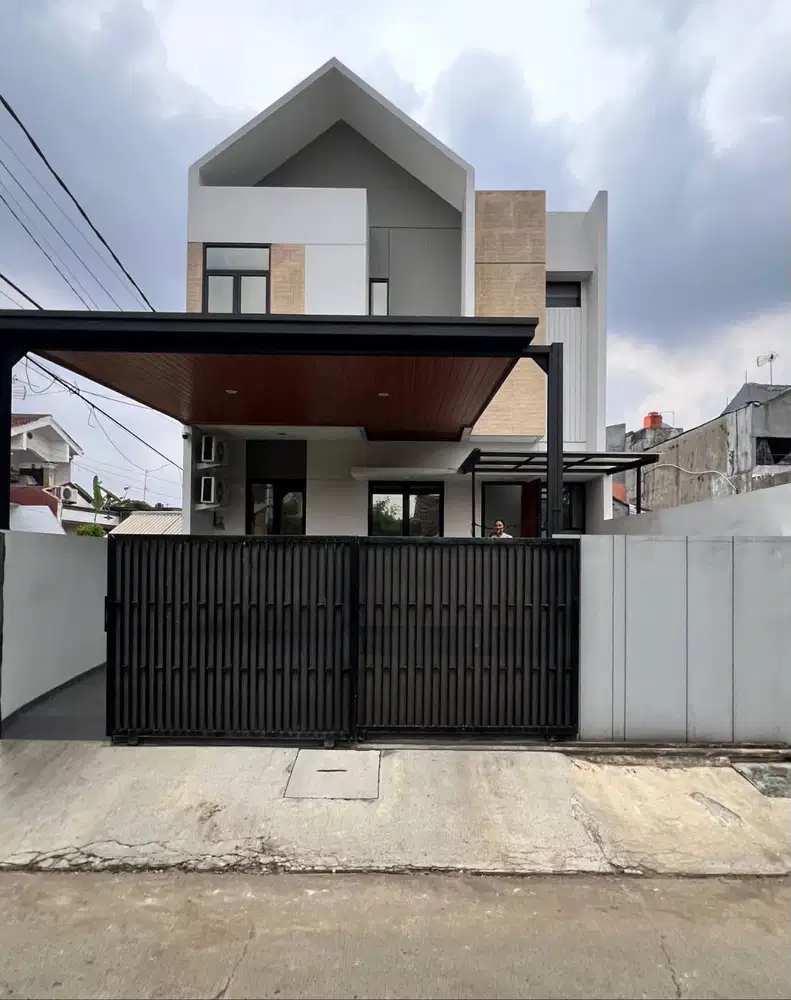 Rumah siap huni bangunan belum 2 tahun di Kemang Ifi Graha