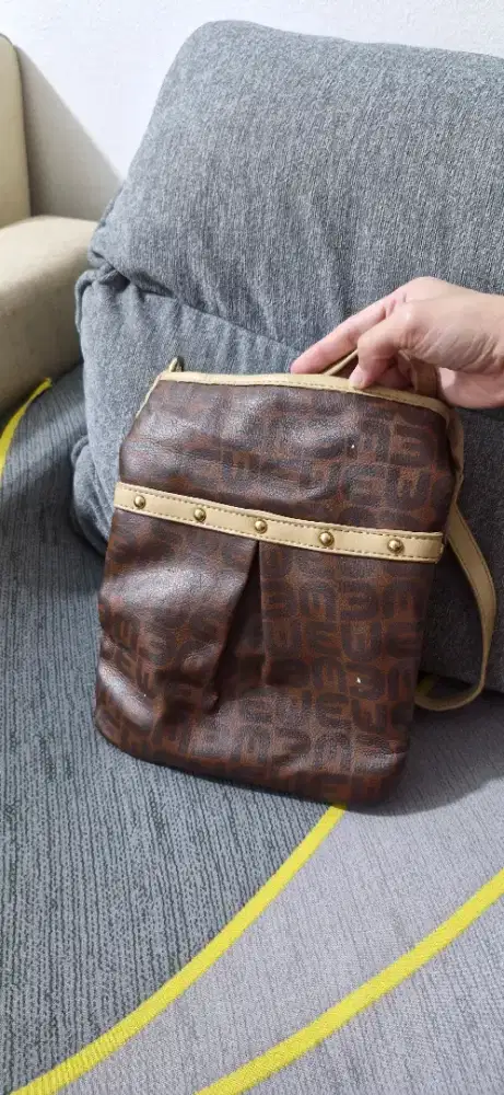 Tas Selempang wanita