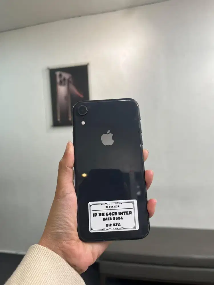 IPHONE XR 64GB fullset mulus no minus terima tuker tambah/kredit