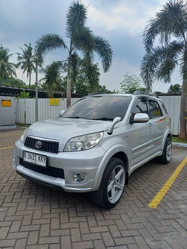 Toyota Rush 2012 Bensin