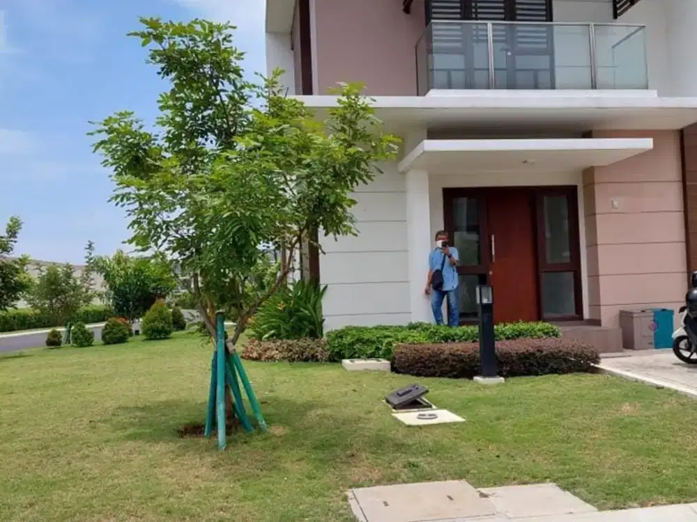 Rumah Hook Di Cluster Burgundy Residence Kawasan The Orchid Summarecon bekasi