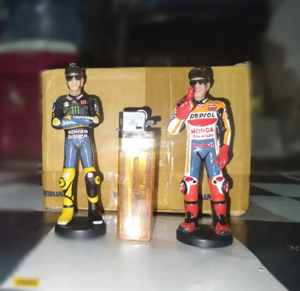 Figure Valentino Rossi dan Marc Marquez